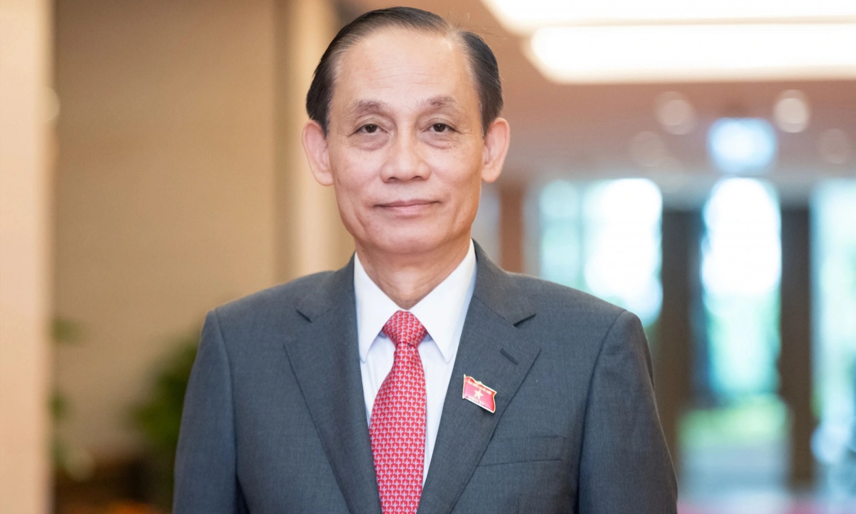 Ong le hoai trung lam bo truong bo ngoai giao hinh anh 1