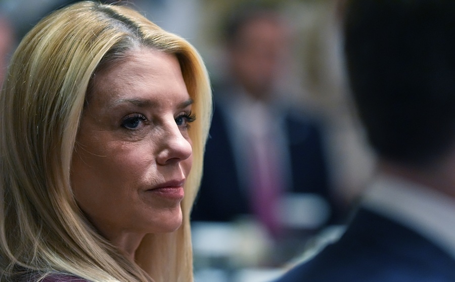 bo truong tu phap my len tieng sau khi bi sa thai hinh anh 1