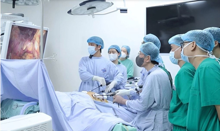 chuyen la o benh vien k bac si kien tri xin benh nhan cho phep cuu song ho hinh anh 1