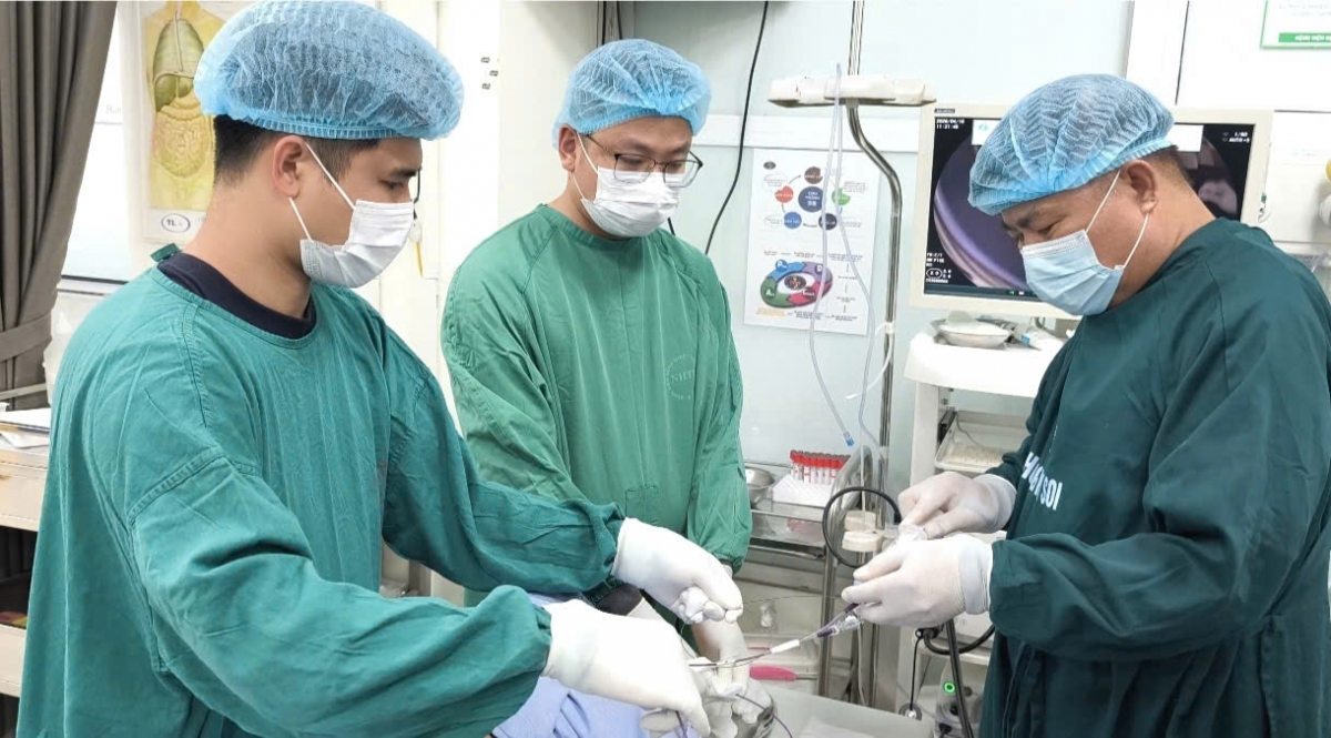  mo lai thuc quan hep khit 10 nam cho nguoi phu nu chi song bang chao loang hinh anh 1