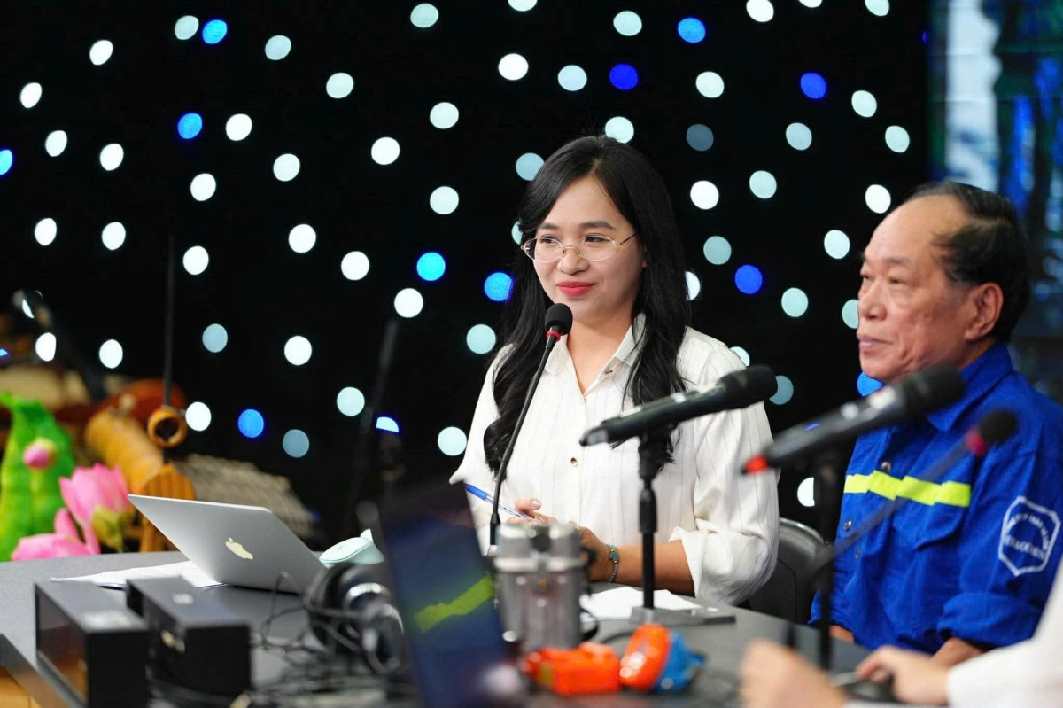 nguoi lam phat thanh tim loi di rieng trong ky nguyen so hinh anh 3