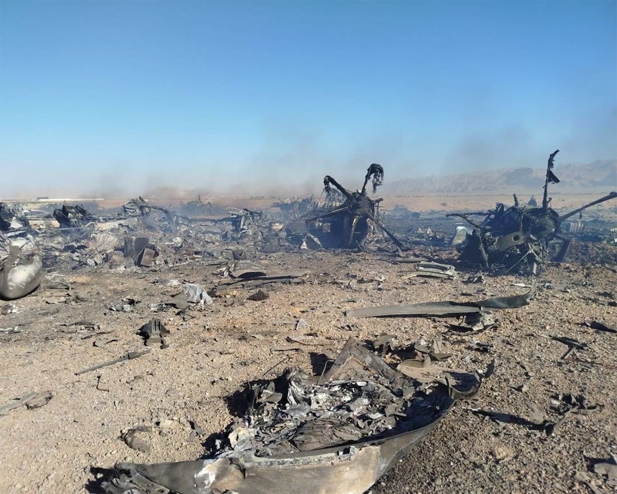 my co the da mat 10 may bay trong chien dich giai cuu phi cong f-15 o iran hinh anh 1