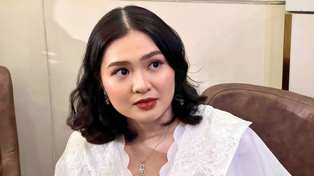 sao viet 7 4 mc quyen linh nhan nhu con gai lo lem trong ngay sinh nhat tuoi 20 hinh anh 4