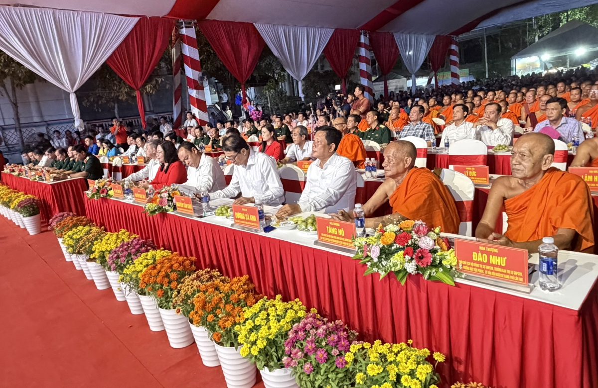 can tho chi hon 18 ty dong to chuc tet quan dan mung chol chnam thmay 2026 hinh anh 2