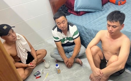 cong an ha tinh bat giu 15 doi tuong com can trong duong day ma tuy lon hinh anh 1