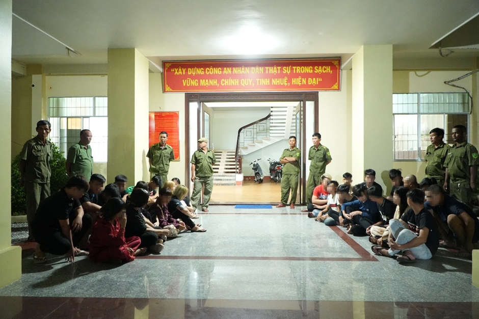 khoi to 6 doi tuong trong vu 39 nguoi hon chien hinh anh 1