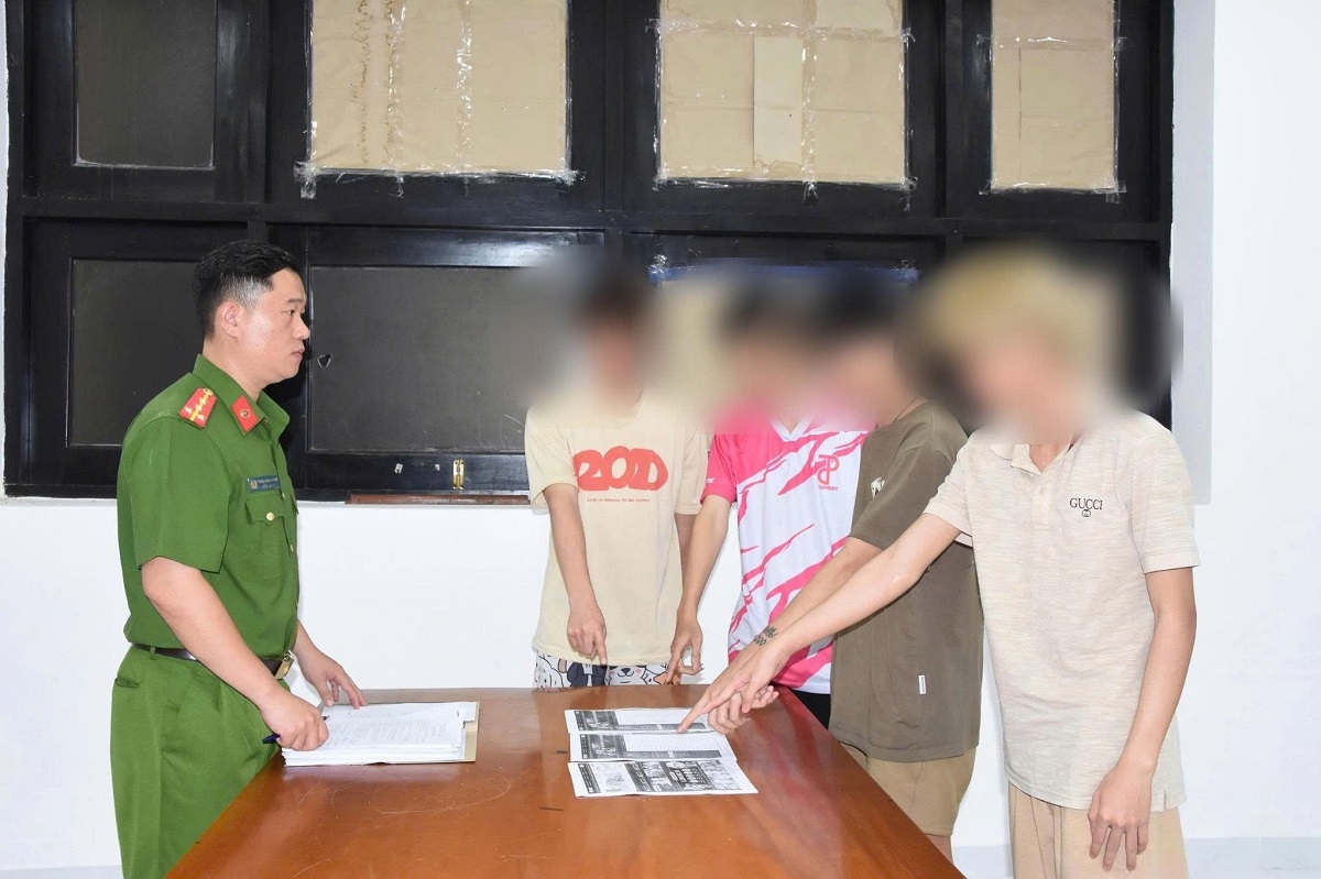 tam giam doi tuong chiem doat gan 550 trieu dong bang thu doan doi ngoai te hinh anh 3