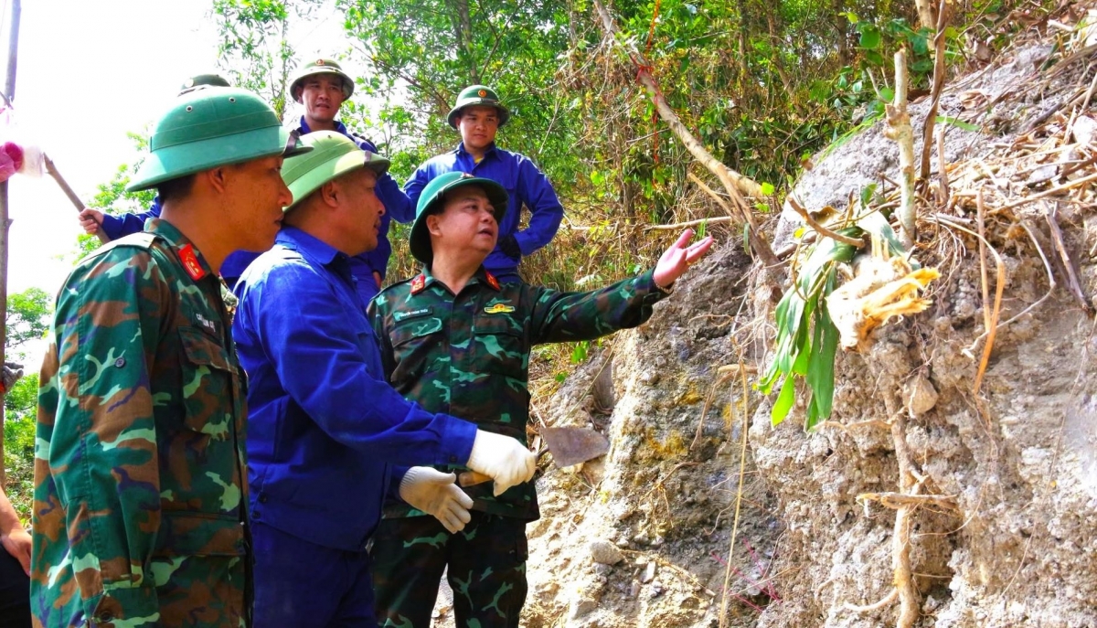 phat hien hai cot liet si trong ham chien dau o quang tri hinh anh 3