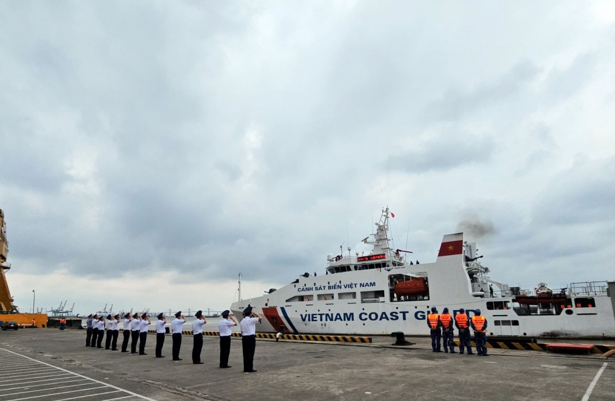 canh sat bien viet nam len duong tuan tra lien hop voi canh sat bien trung quoc hinh anh 1