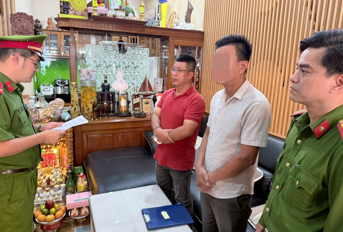 khoi to, bat tam giam doi tuong lua dao 2,7 ty dong qua giao dich dat hinh anh 1