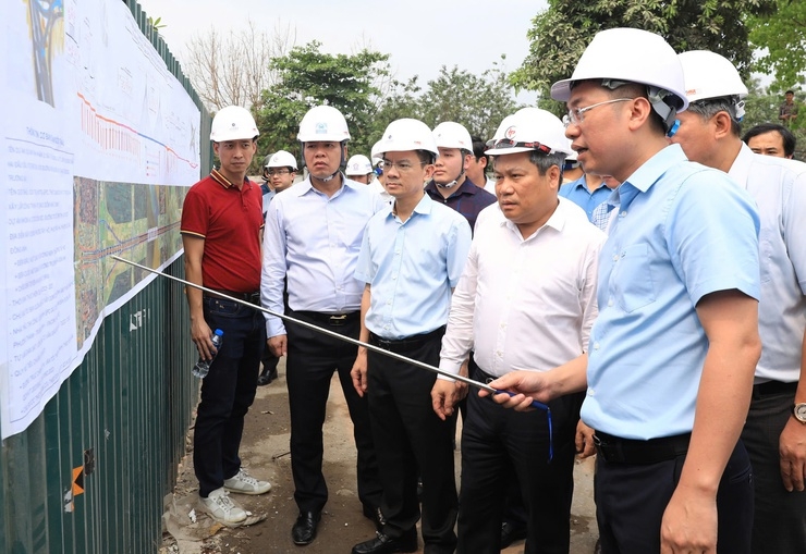 phan dau dua cau tu lien va cau tran hung Dao vao khai thac trong quy ii 2027 hinh anh 1