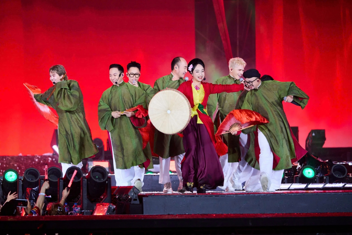 hiem nhu nha tre 2 nam van gan ket, con them thanh vien moi hinh anh 2