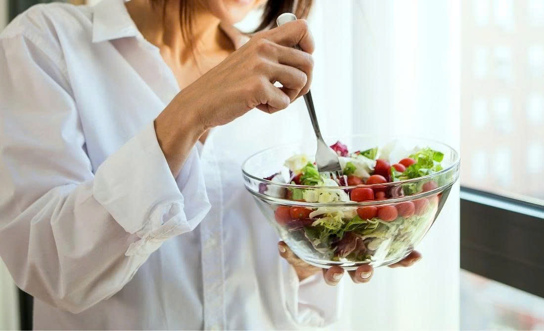 lam sao de mat thon gon goi y cach giam mo mat hieu qua ngay tai nha hinh anh 1