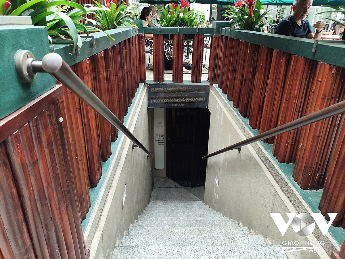 kham pha con duong ky uc duoi long ha noi hinh anh 1