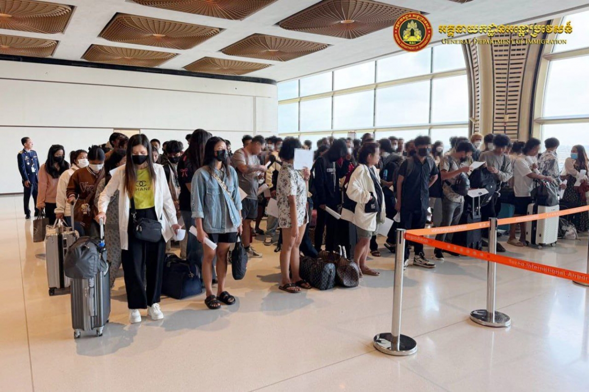 campuchia mien phat qua han cu tru cho gan 5.000 cong dan indonesia hinh anh 1