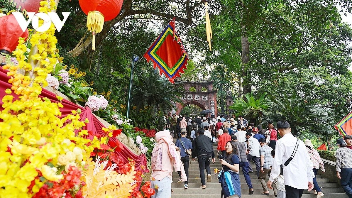 hung kings commemoration day reinforces vietnam s cultural roots and national identity picture 1