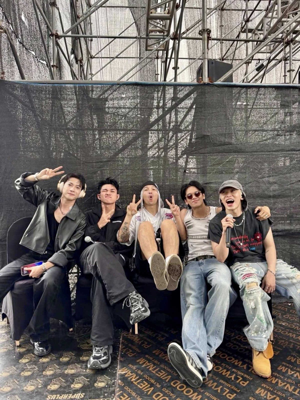 sao viet 25 4 dan anh trai do bo hinh anh rehearsal gaihome phu song showbiz hinh anh 1