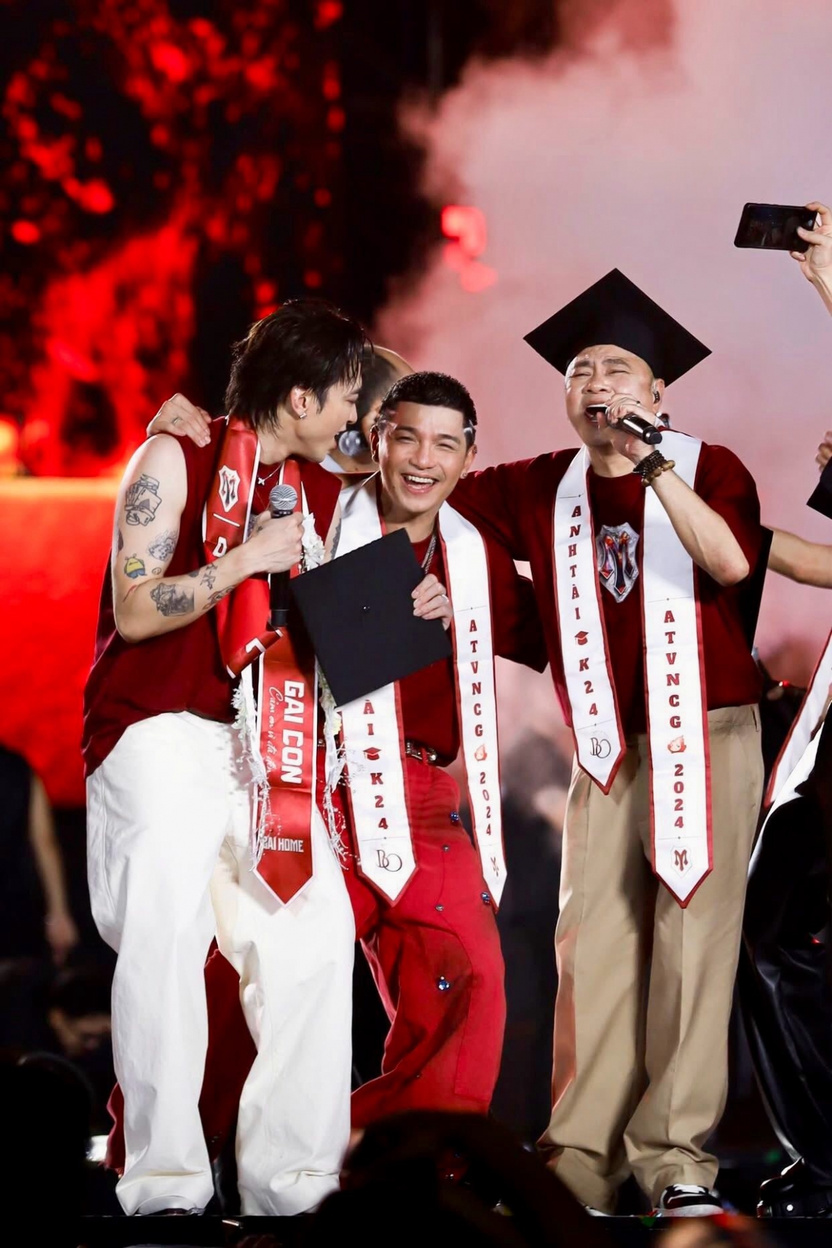 sao viet 29 4 hoa minzy, steven nguyen chia se khoanh khac tu hao hinh anh 13