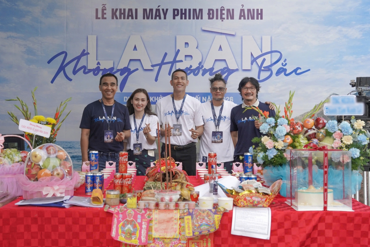 nsUt hoai linh ket hop nsUt quyen linh trong phim moi hinh anh 1