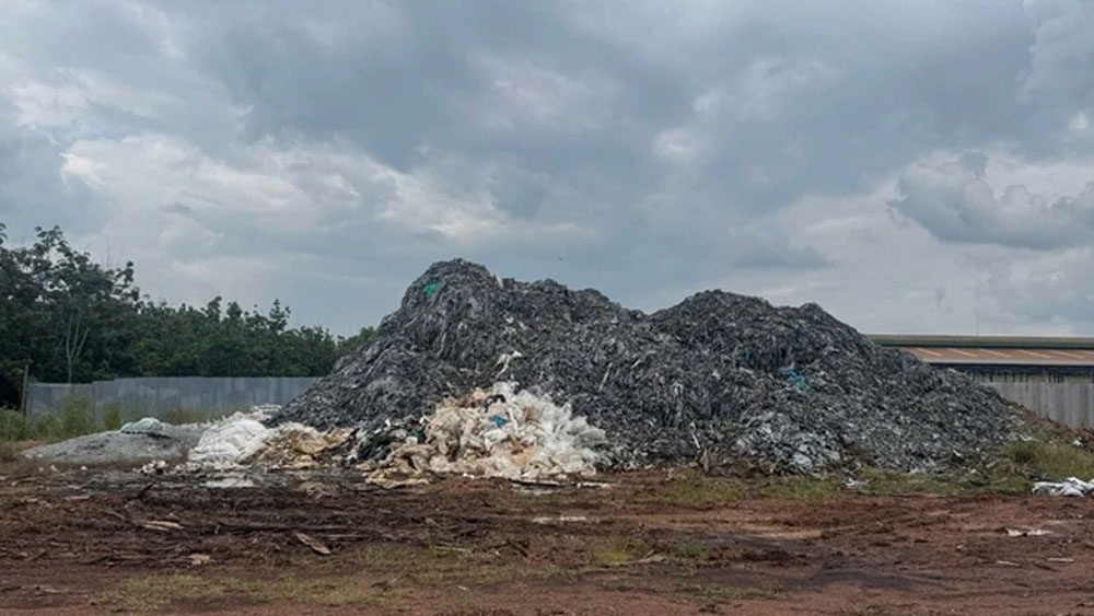 khoi to, bat tam giam 2 doi tuong do trom hon 567 tan da bo phe thai o Dong nai hinh anh 1