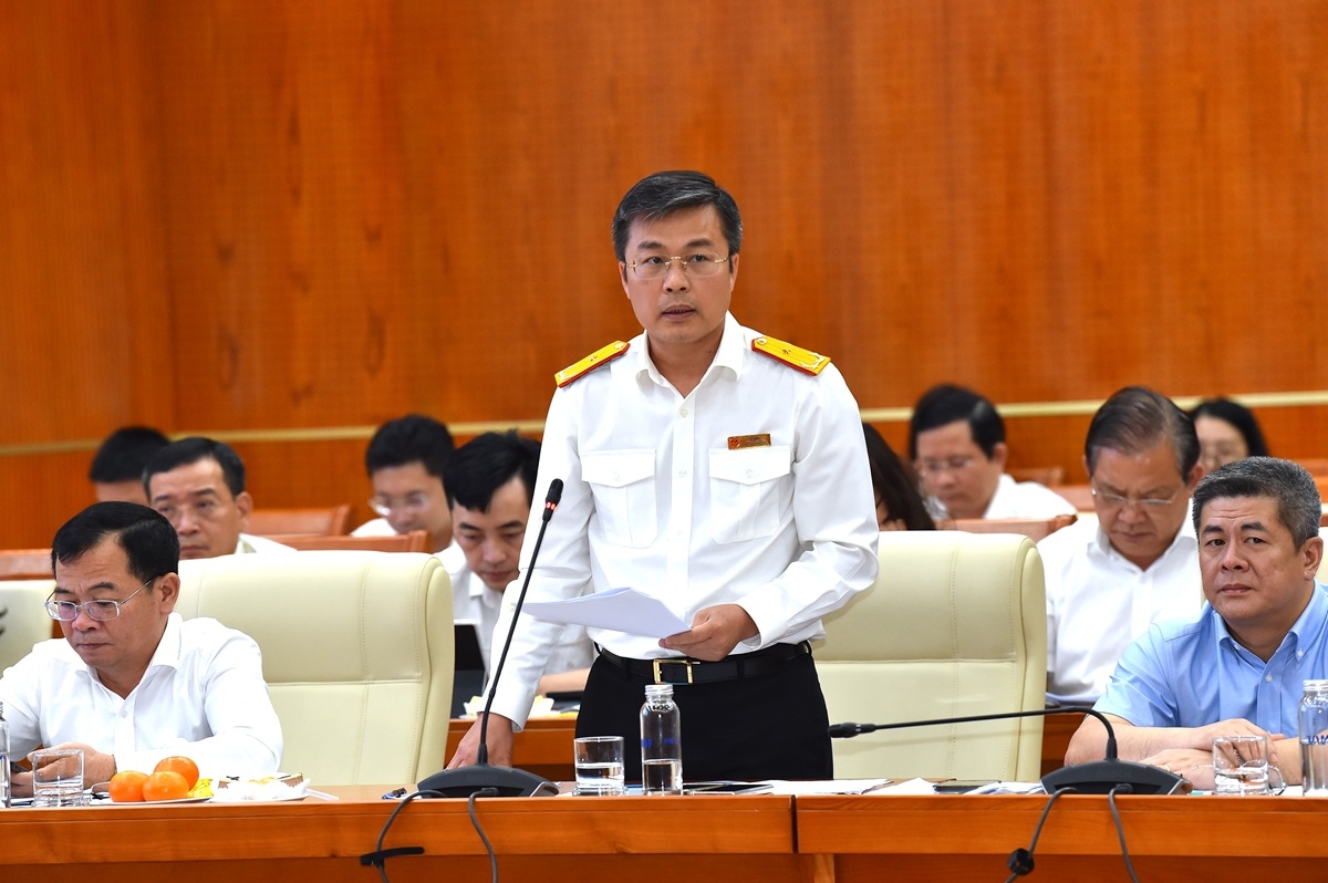 nhieu vu gian lan thue lon tu 2 so ke toan , co quan thue siet quan ly dong tien hinh anh 1