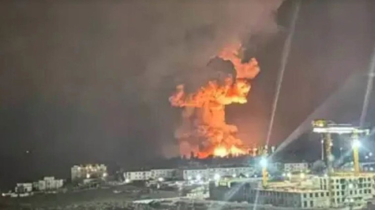 uav ukraine tan cong trung tam trung chuyen dau mo then chot tai nga hinh anh 1