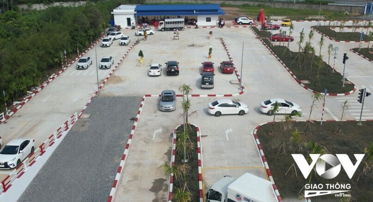 Ap dung nhan dien khuon mat trong dao tao, sat hach lai xe tu giua nam 2026 hinh anh 1