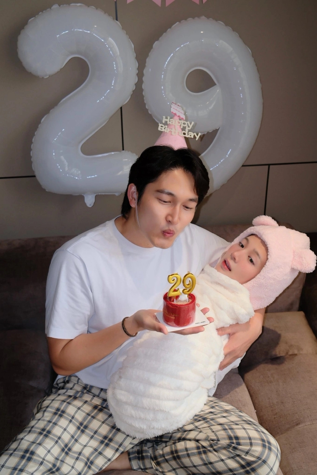 sao viet 9 4 phan ung cua toc tien khi bi don co ban trai moi hinh anh 4