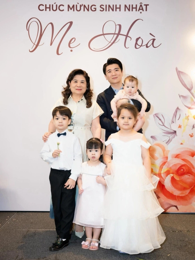 sao viet 21 4 Dong thai cua trung quan idol sau khi bi to hanh hung phu nu hinh anh 8