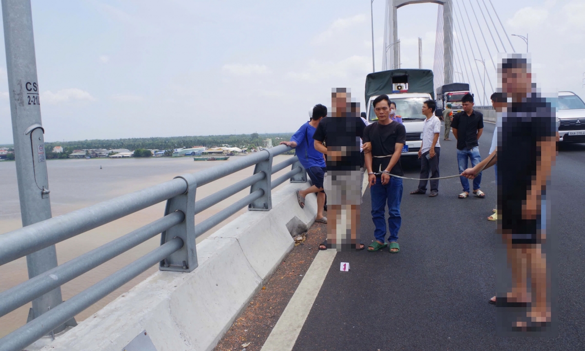 bat ten cuop co 4 tien an, cuop tai san giua cau rach mieu 2 o Dong thap hinh anh 1