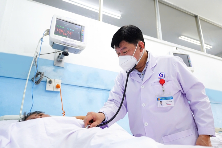 bac si canh bao dot quy gia tang dip nghi le, de nham voi say nang hinh anh 2