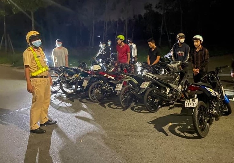 muc xu phat hanh vi dua xe trai phep moi nhat 2026 hinh anh 1