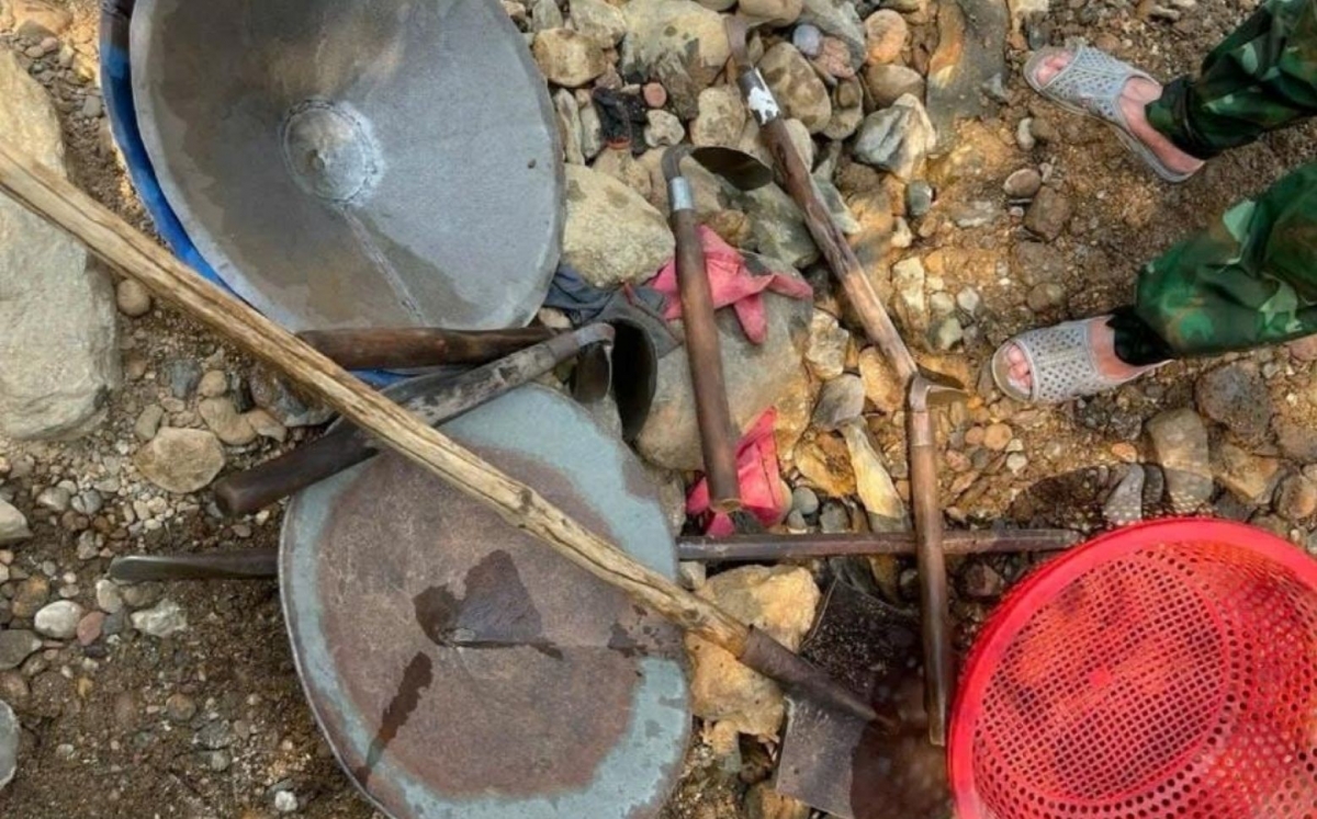 truy quet cac diem khai thac vang trai phep tai hue hinh anh 3