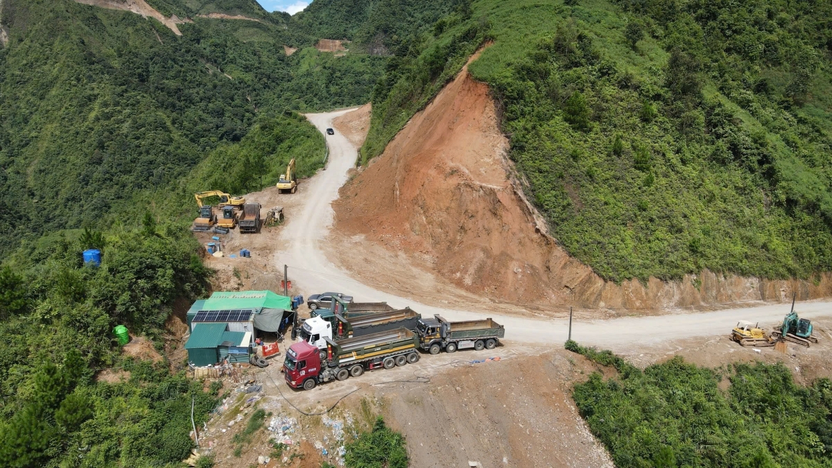 hai goi thau du an ket noi giao thong mien nui phia bac co nguy co lut tien do hinh anh 1