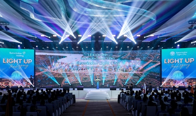 eurowindow light city khuay dong thi truong dia oc thanh hoa hinh anh 1