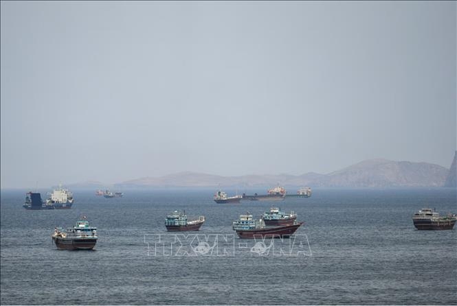 ngoai truong iran co the den pakistan, my len ke hoach tac chien eo bien hormuz hinh anh 1