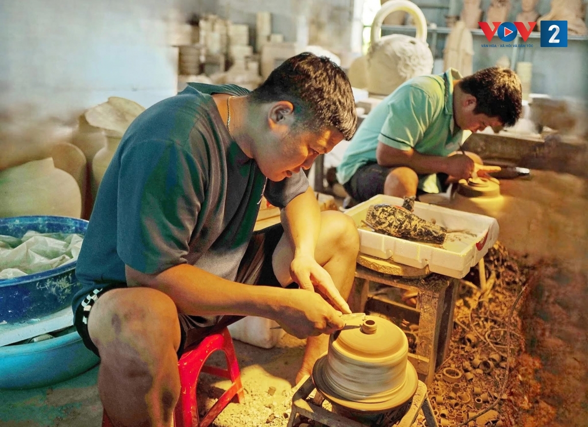 gom quyet thanh - noi dat va lua truong ton voi thoi gian hinh anh 2