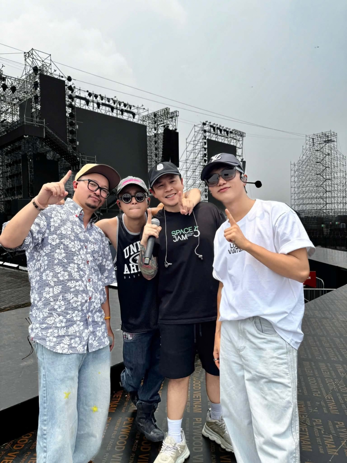 sao viet 25 4 dan anh trai do bo hinh anh rehearsal gaihome phu song showbiz hinh anh 2