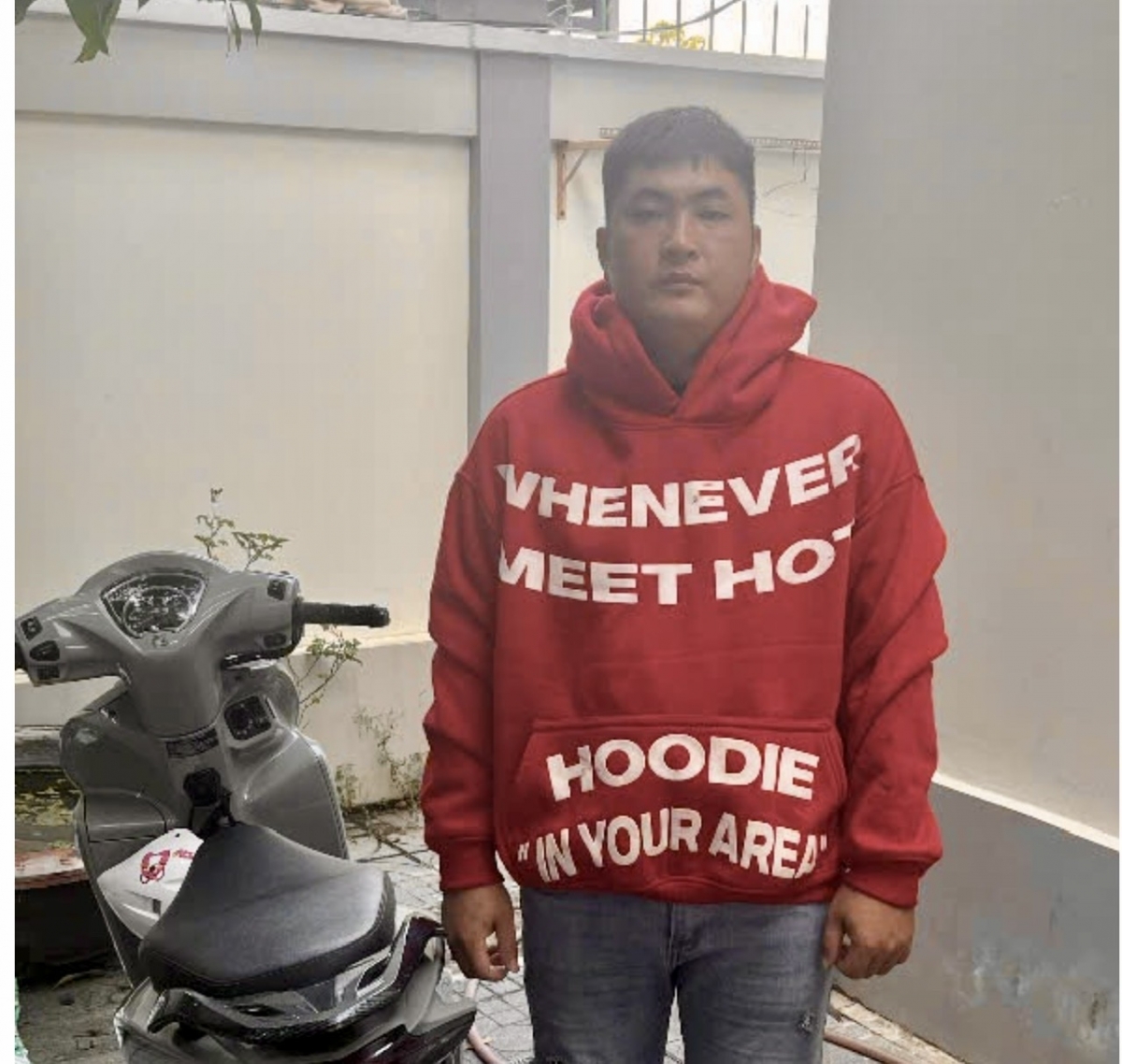 khoi to vu an, bat tam giam doi tuong dung dao chem nguoi tai nha rieng o tp.hcm hinh anh 1