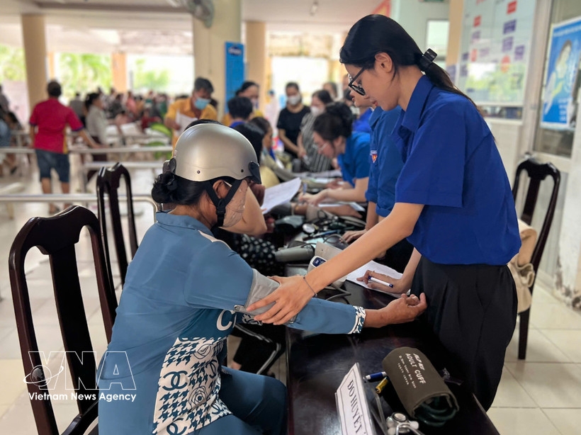 free cancer screening, health checks to benefit 10,000 people in hanoi picture 1