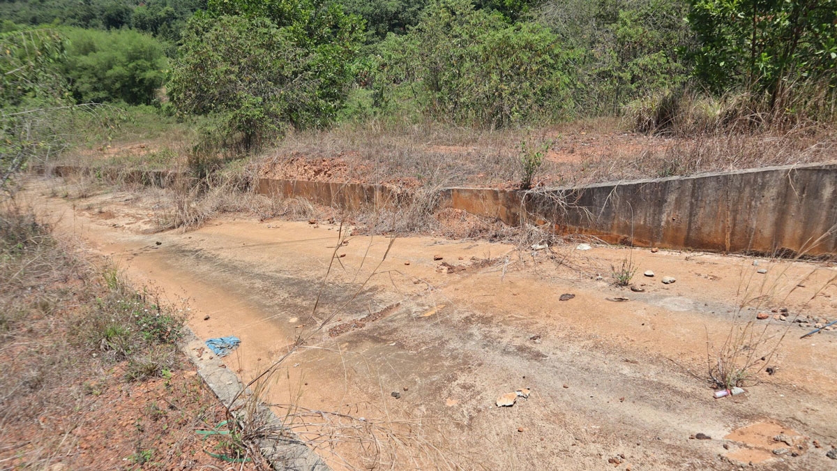 Sẽ cưỡng chế thu hồi đất để “giải cứu” hồ chứa nước Đarana sau 4 năm trơ đáy