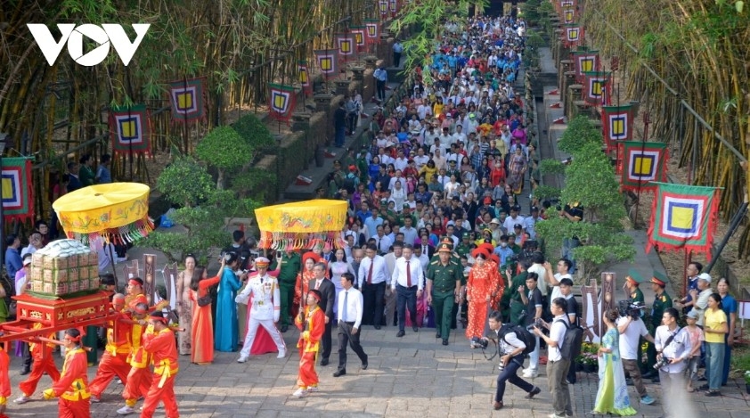 ho chi minh city holds hung kings commemoration day ceremony picture 2