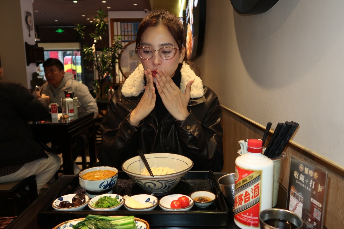 sao viet 17 4 cac anh tai nha tre xa anh nhi nho khien fan dung ngoi khong yen hinh anh 8