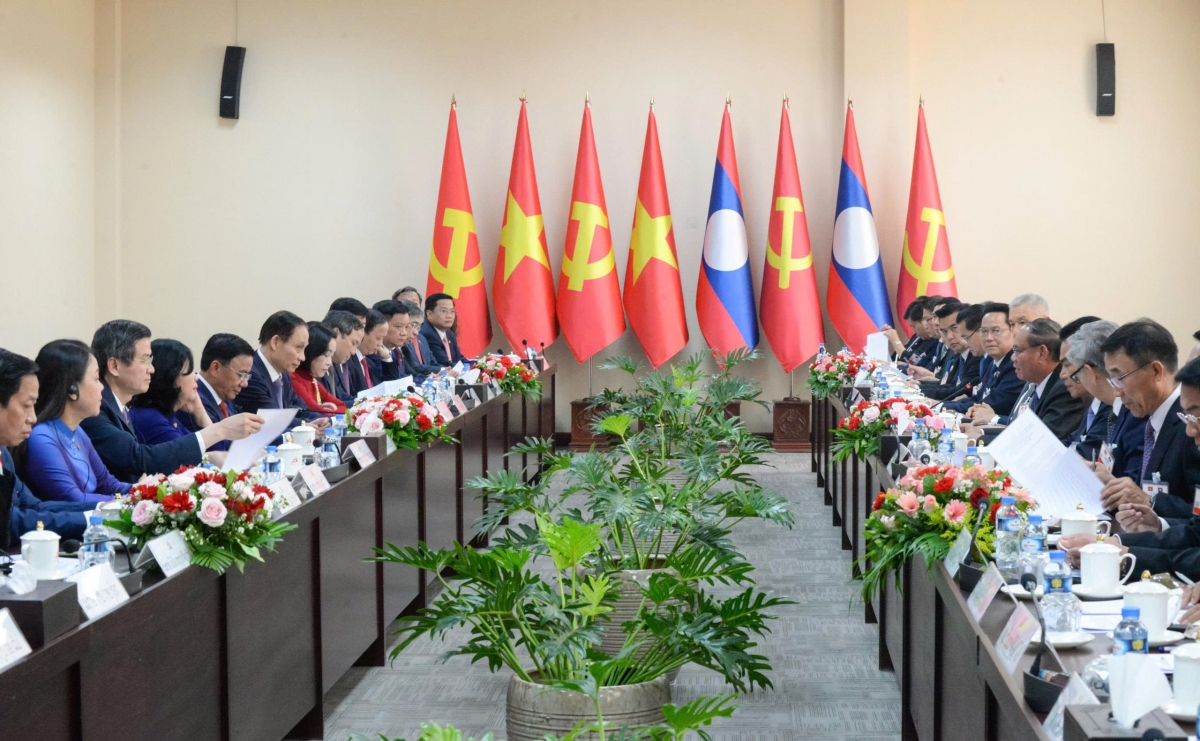 nhin lai chuyen tham cua thuong truc ban bi thu toi hai nuoc lang gieng gan gui hinh anh 1