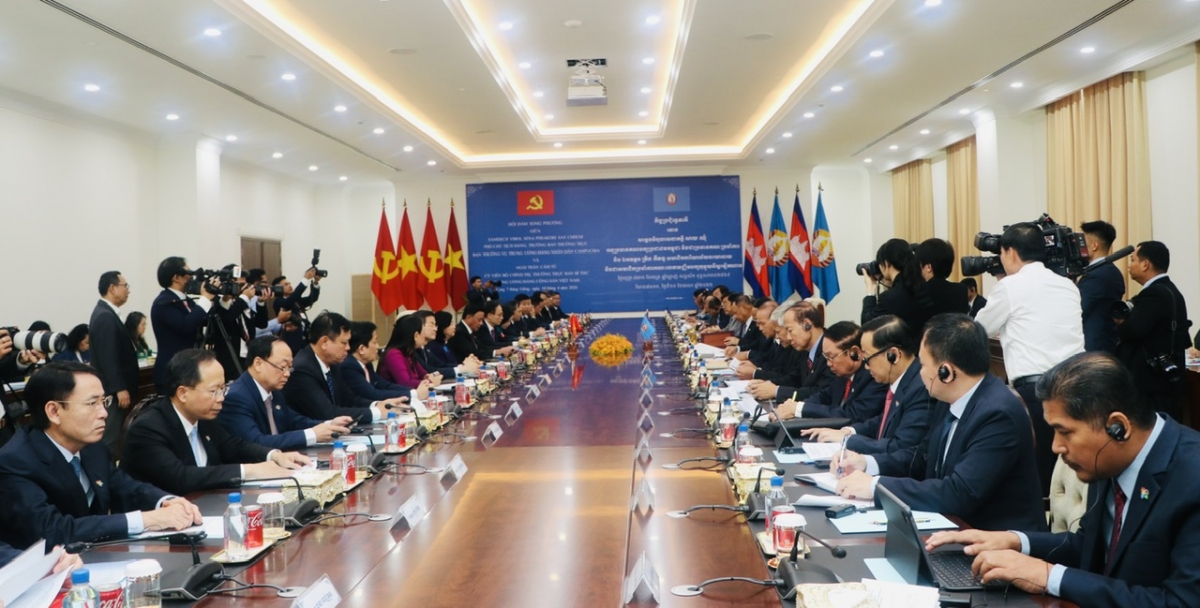 nhin lai chuyen tham cua thuong truc ban bi thu toi hai nuoc lang gieng gan gui hinh anh 6