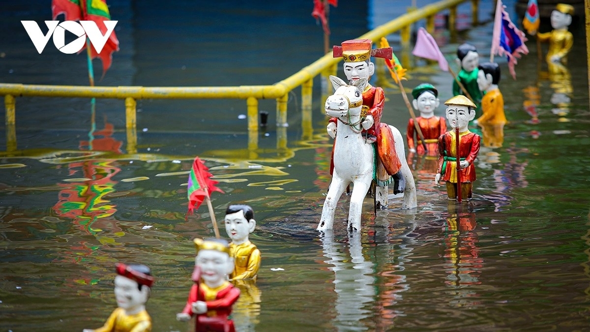 hai phong village artisans keep water puppetry alive to draw tourists picture 4