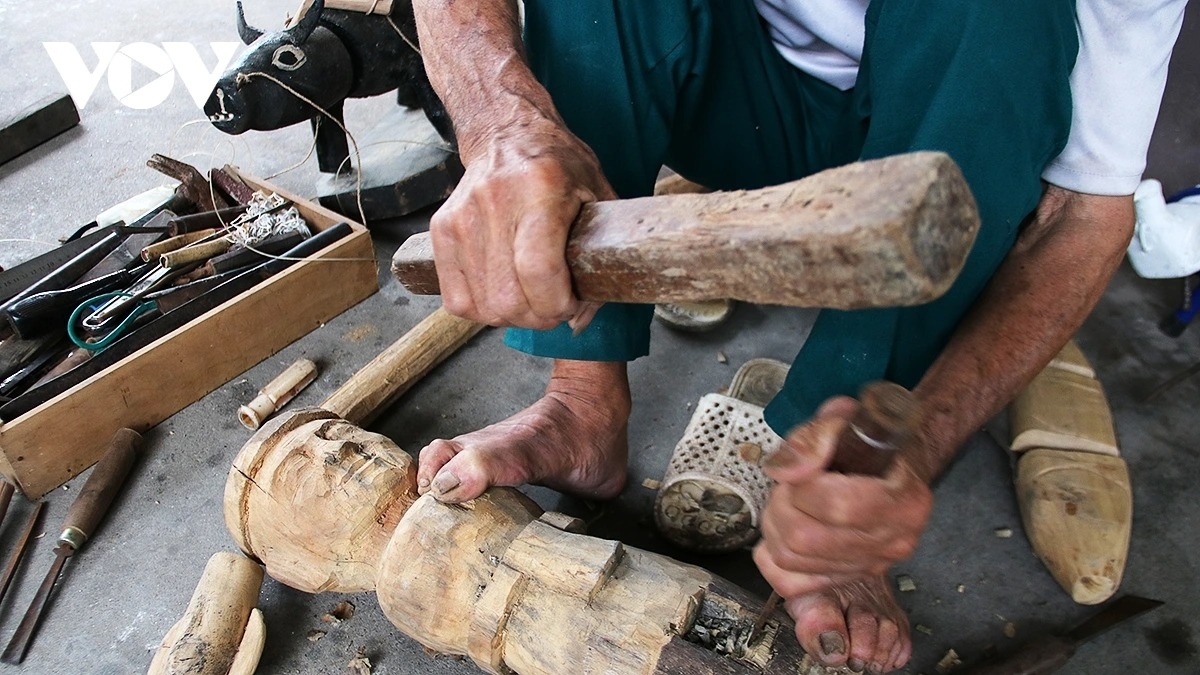 hai phong village artisans keep water puppetry alive to draw tourists picture 8