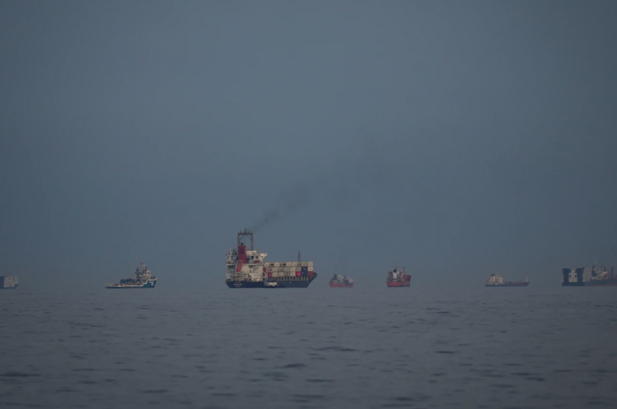 phong toa cang iran Don dia chinh tri hay buoc don duong cho ham doi vang cua my hinh anh 1