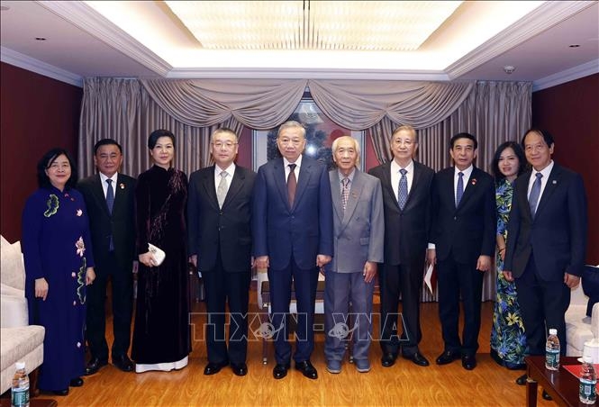 tong bi thu, chu tich nuoc to lam gap mat nhan sy huu nghi viet nam - trung quoc hinh anh 3