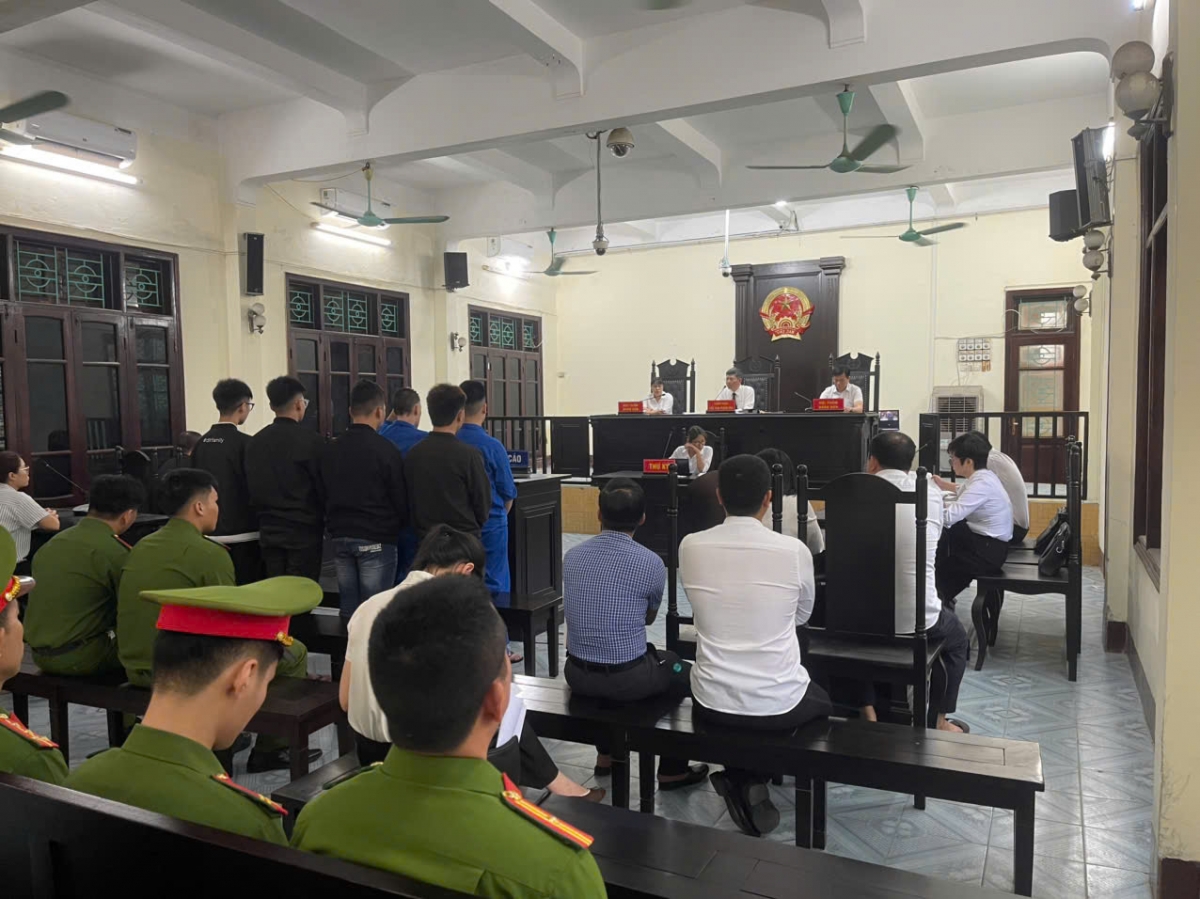 con trai Duong nhue linh an vi cam dau nhom con do gay thuong tich hinh anh 1